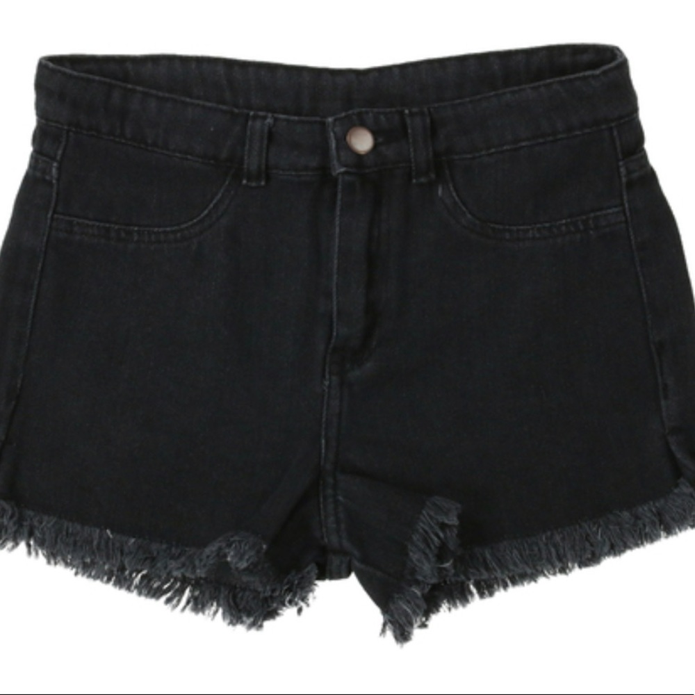 FREE with 5/40 bundle! 💕💕 NWT 5 Below Shorts